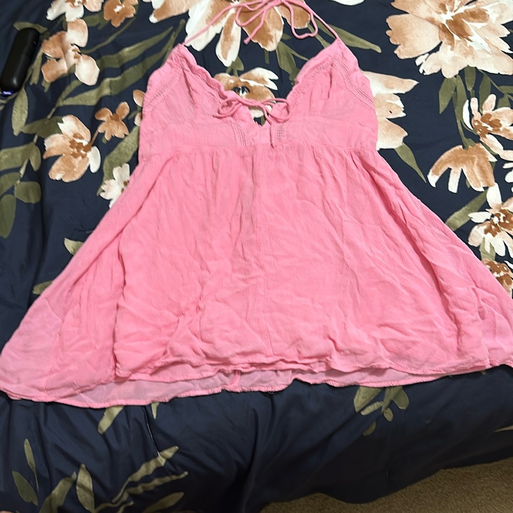 Hot pink extra large, DELIAS spaghetti strap around the neck